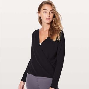 Lululemon Full Freedom Long Sleeve Yoga Wrap Shirt Top, Black, Size 6